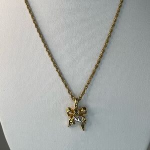 Nina Ricci Vintage Gold tone Bow Ribbon Necklace Choker Necklace 🎀